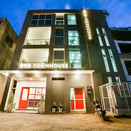 Super Townhouse Hosur Main Road Bommanahalli Near Gopalan Innovation Mall Bangalore Exterior photo